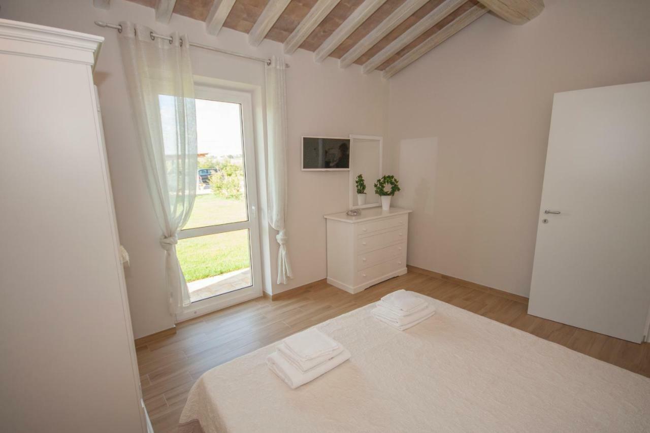 Agriturismo Il Mirto 佩夏罗马纳 外观 照片